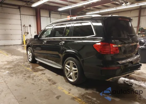 2015 Mercedes-Benz Gl 550 4Matic z USA, uszkodzony, nr VIN 4JGDF7DE5FA592928